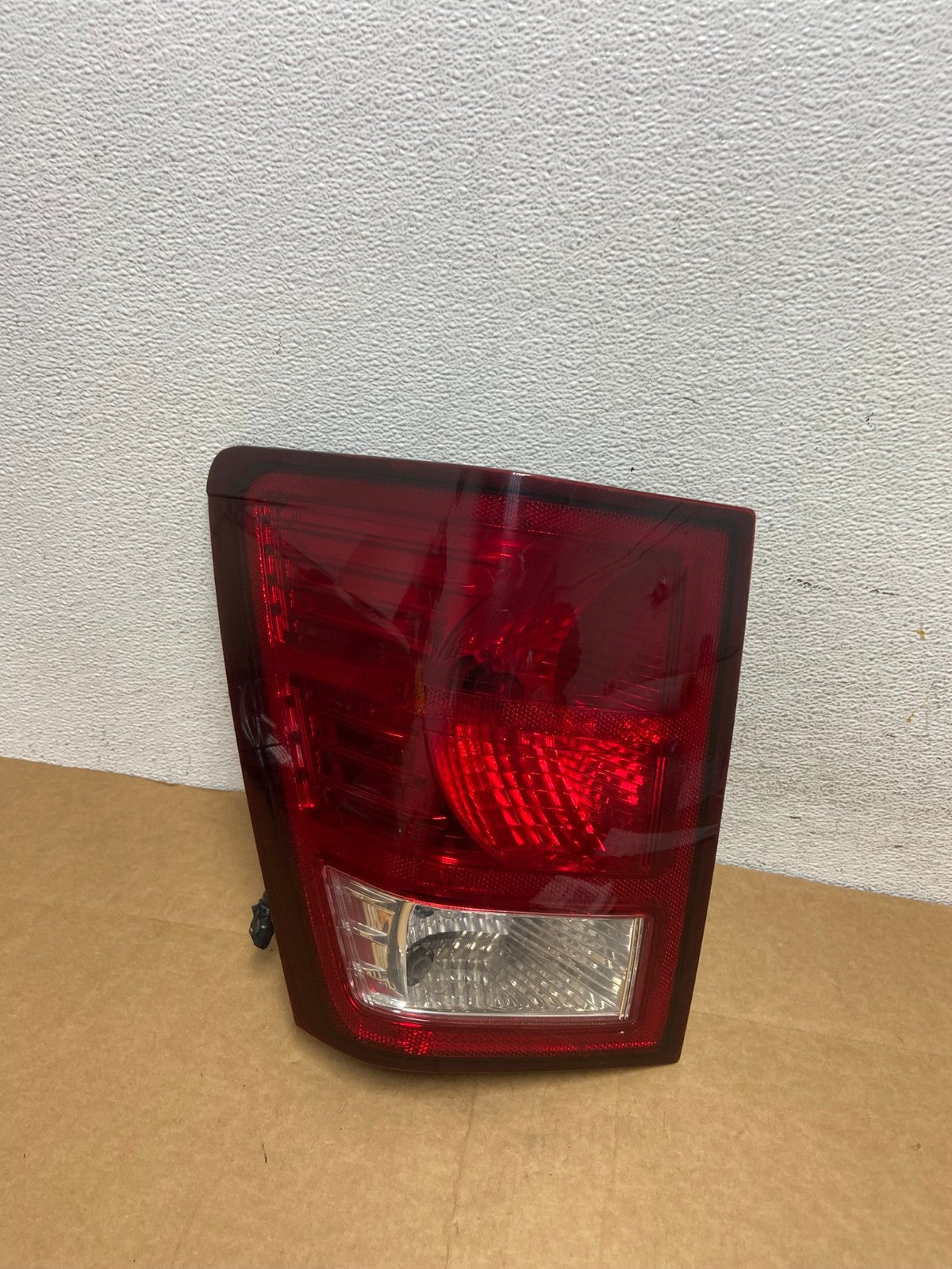 2007 2008 2009 2010 Jeep Grand Cherokee Left Driver Lh Tail Light AD4444 LK0