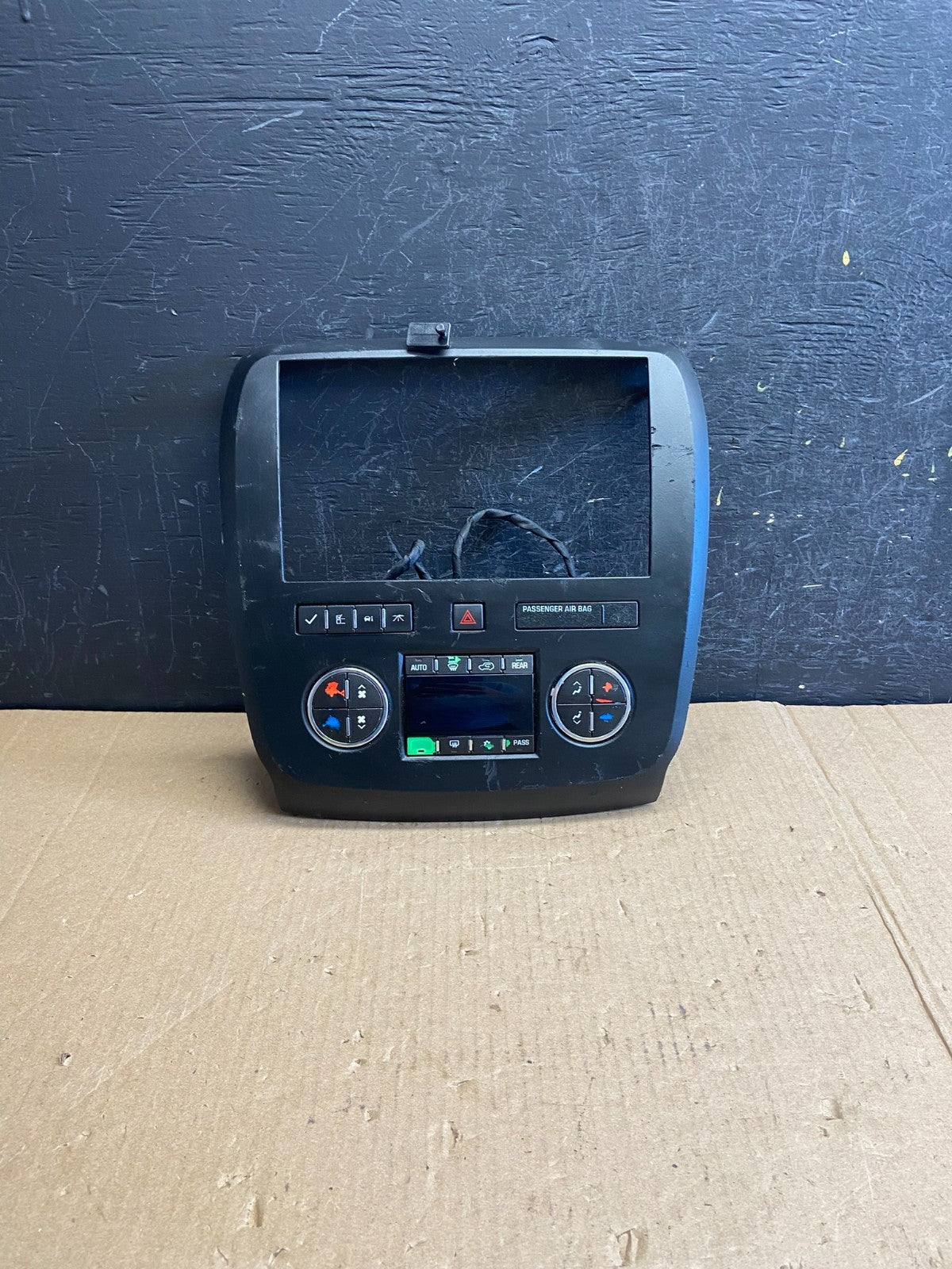 2008 to 2012 Buick Enclave AC Heater Climate Control Unit AE4250 DG0