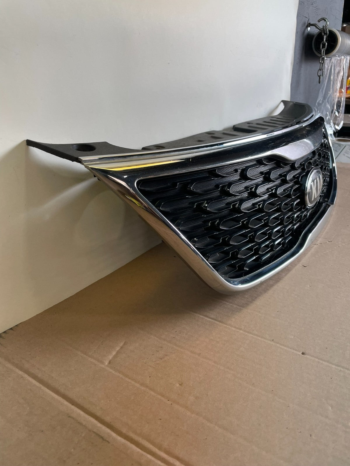 2014 2015 Kia Sorento Front Upper Grill Grille AG1000 DG2