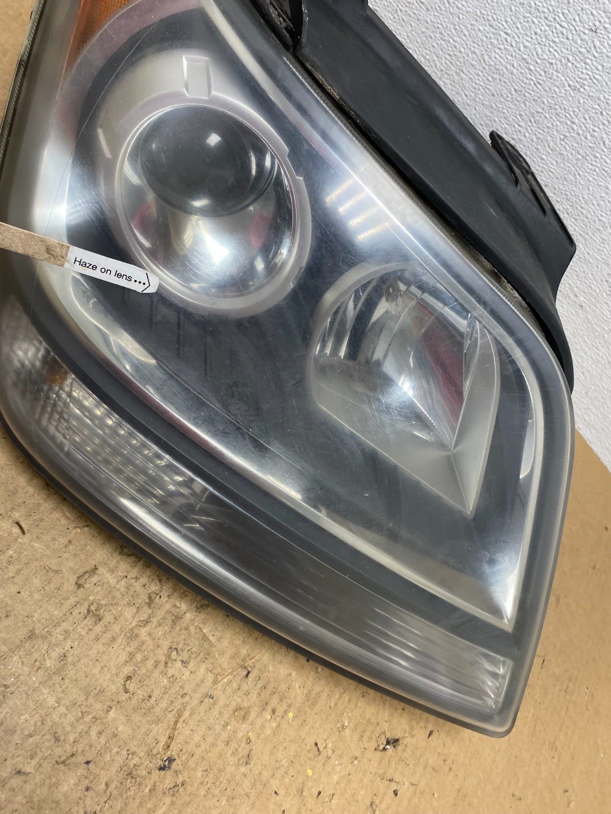 2009 2010 2011 Kia Borrego Right Passenger Side Halogen Headlight OEM AC3642 DW4