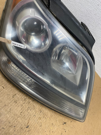2009 2010 2011 Kia Borrego Right Passenger Side Halogen Headlight OEM AC3642 DW4