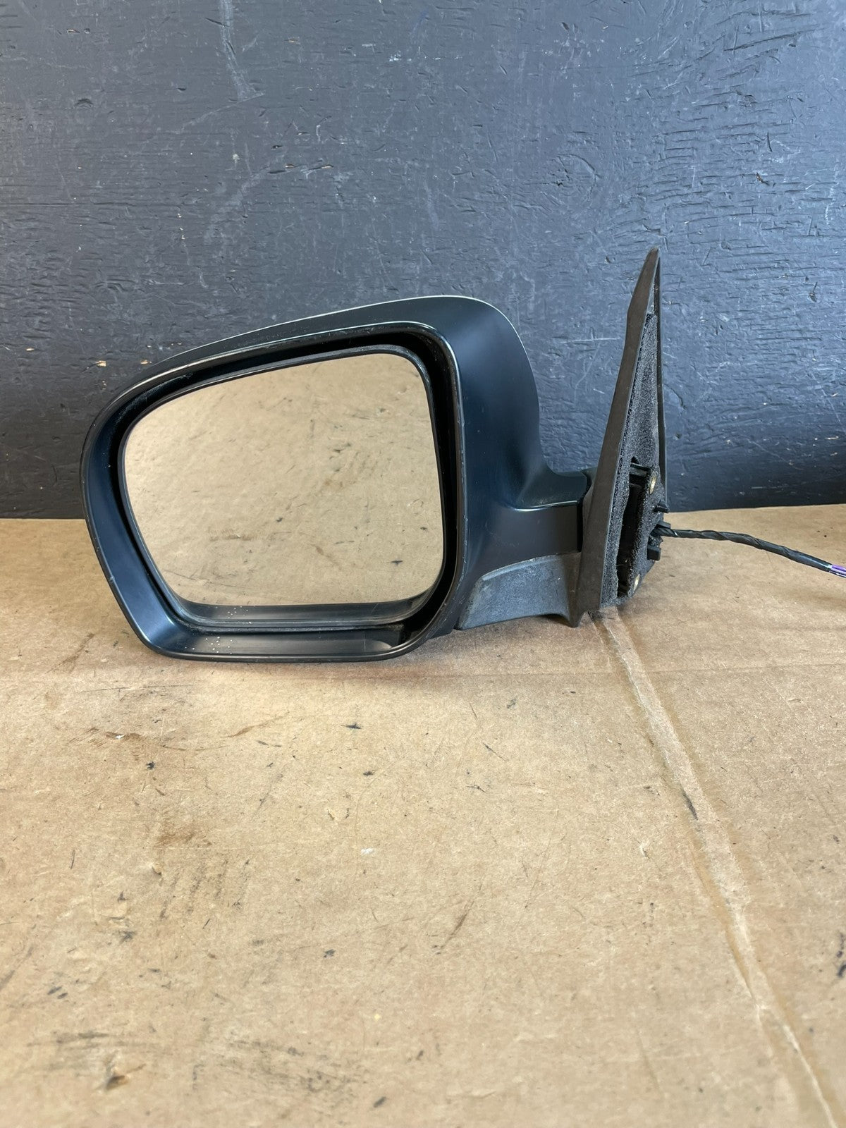 2009 to 2010 Subaru Forester Left Driver Side View Power Door Mirror AE1036 DW8