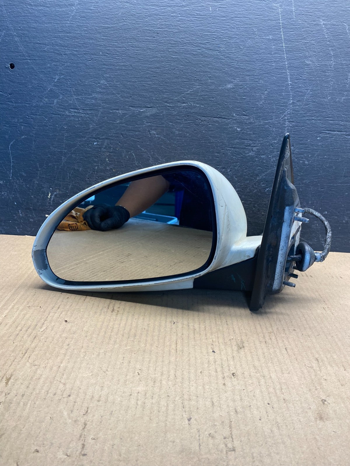 2008-2012 Buick Enclave Left Driver Door Turn Signal Mirror AE6331 DW9