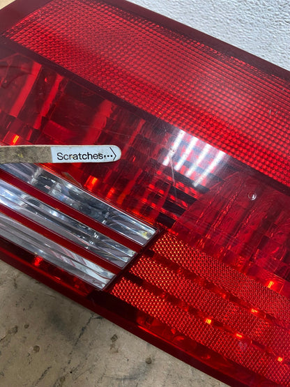 2004-2005 Toyota Sienna Right Passenger RH Side Inner Tail Light AD3207 LK3