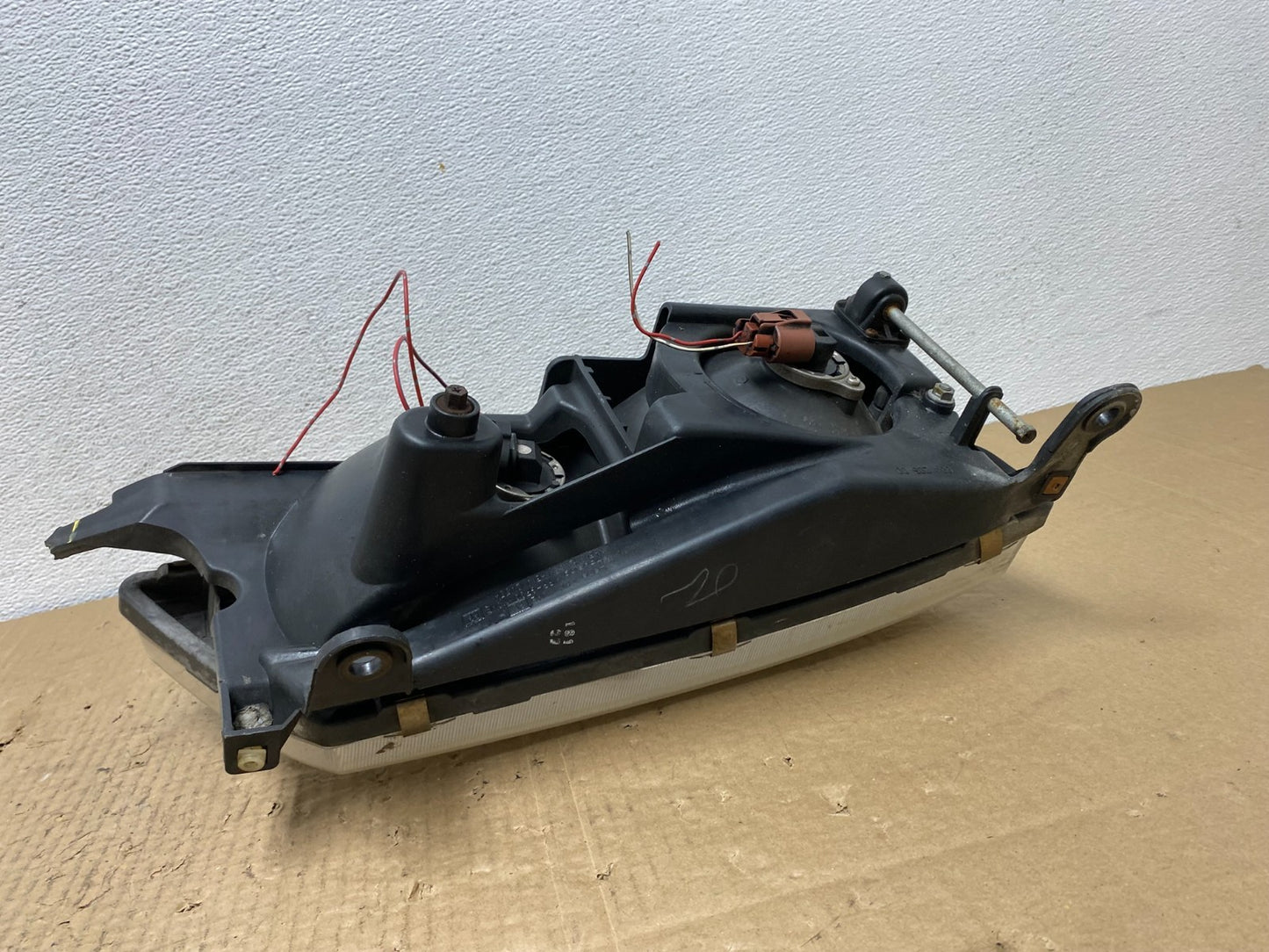 1995 to 1998 Nissan Sentra Left Driver LH Side Halogen Headlight AC3916 DG4