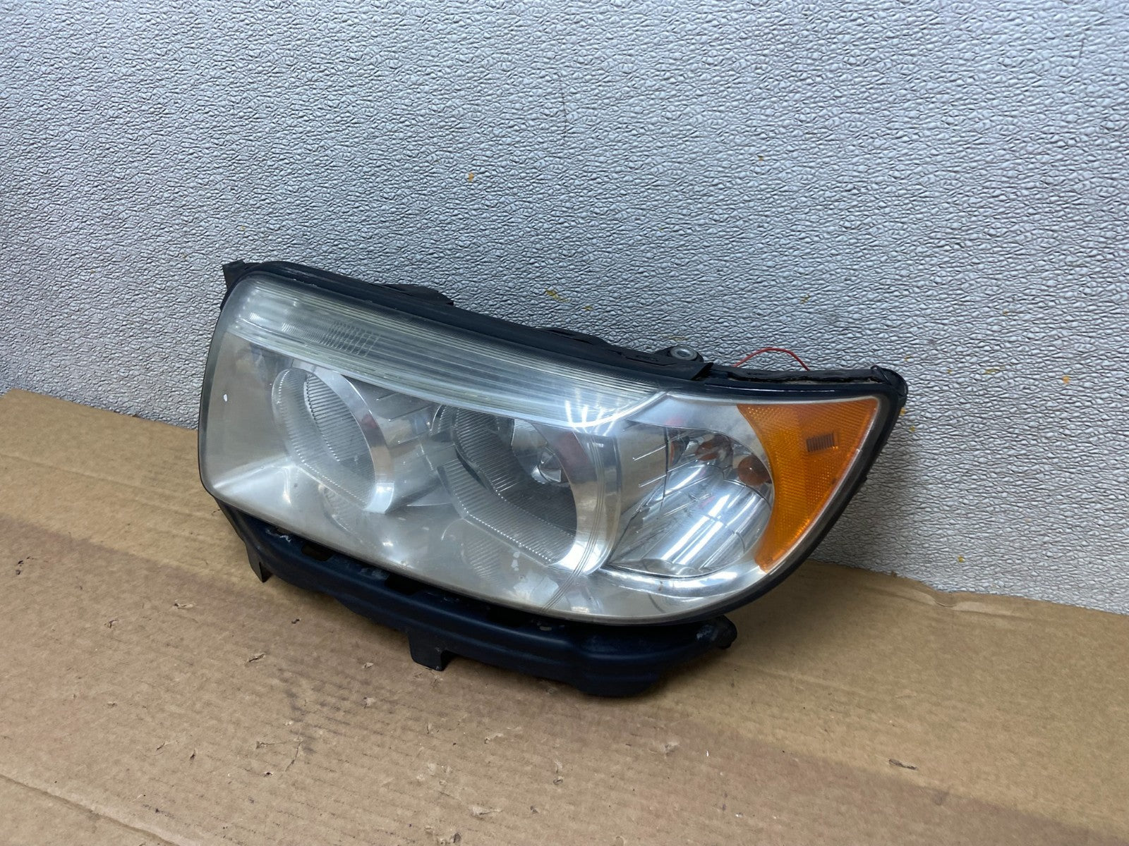 2006 2007 2008 Subaru Forester Left Driver LH Headlight Halogen Oem AB5089 DW1