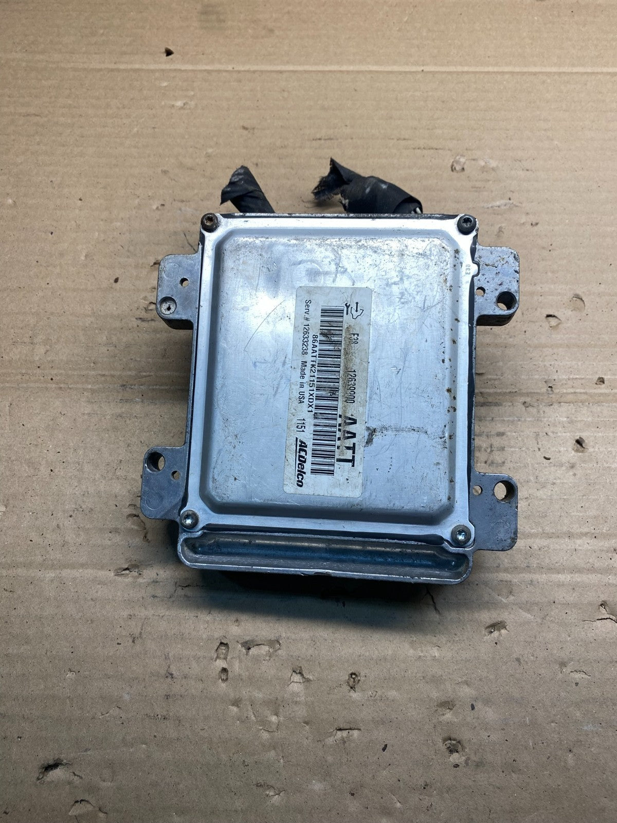 2010 to 2013 Chevrolet Silverado Yukon Engine Control Module ECM ECU AD9452 DG1