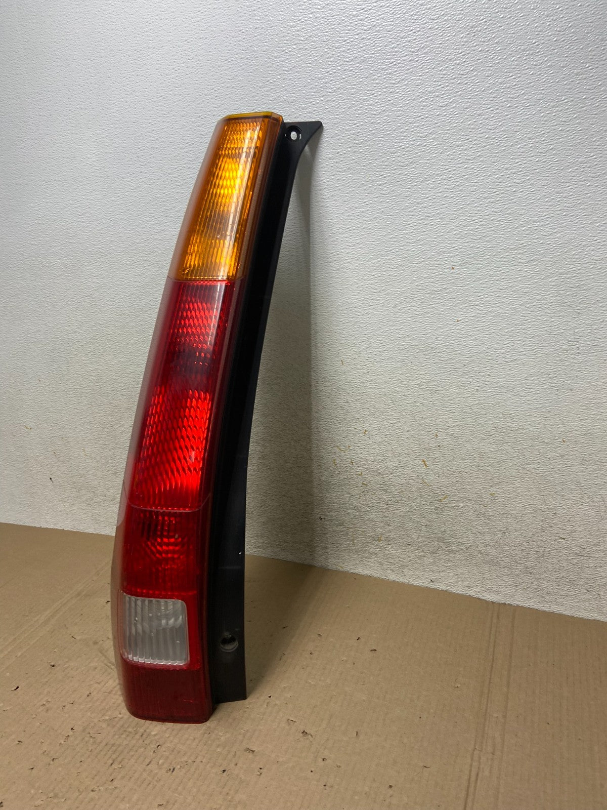 2002 2003 2004 Honda Crv Cr-v Left Driver Lh Tail Light AI9619 LK1
