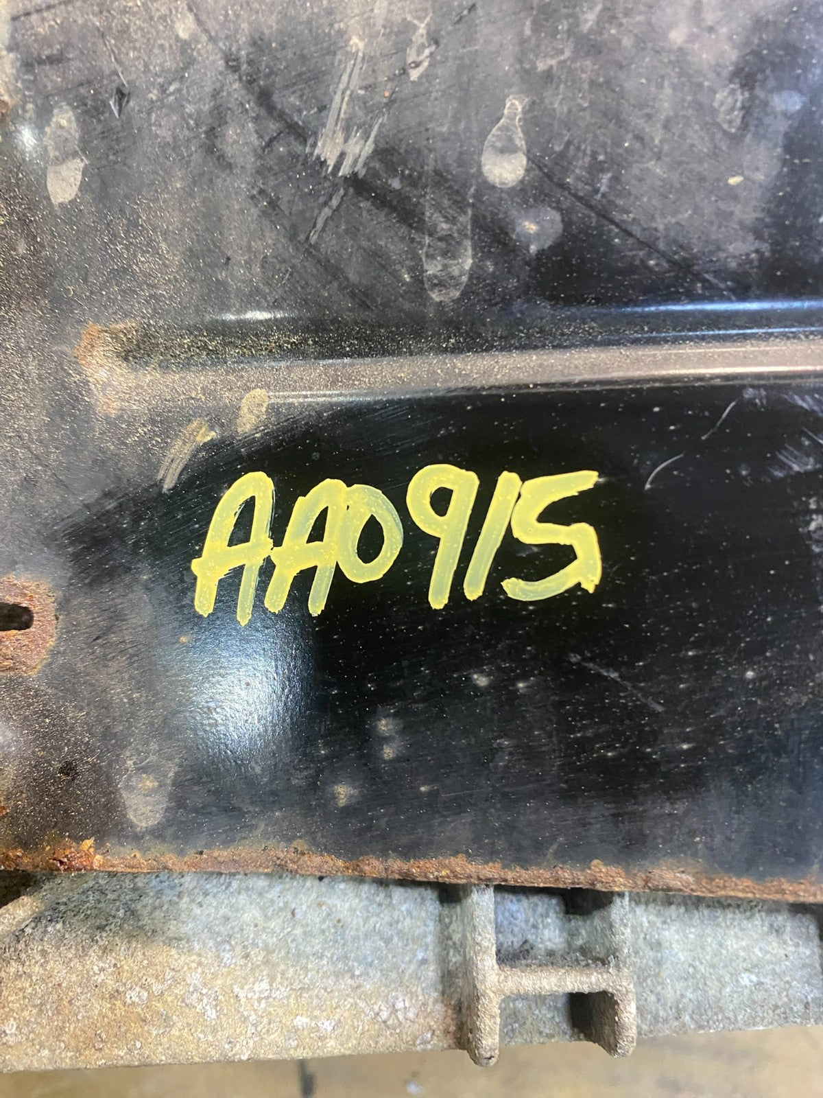 2005 Chrysler  Caravan  3.3L Engine Control Unit ECU P05187657AC AA0915 DG5