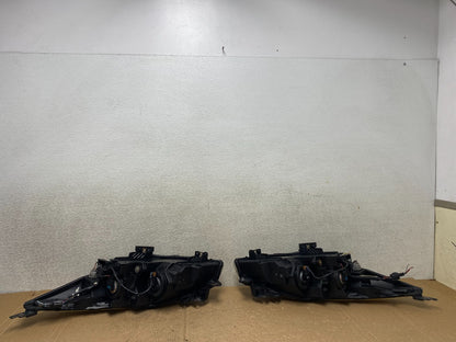 2010-2013 Mazda 3 Halogen Left+Right Side Headlights V3064 DW9