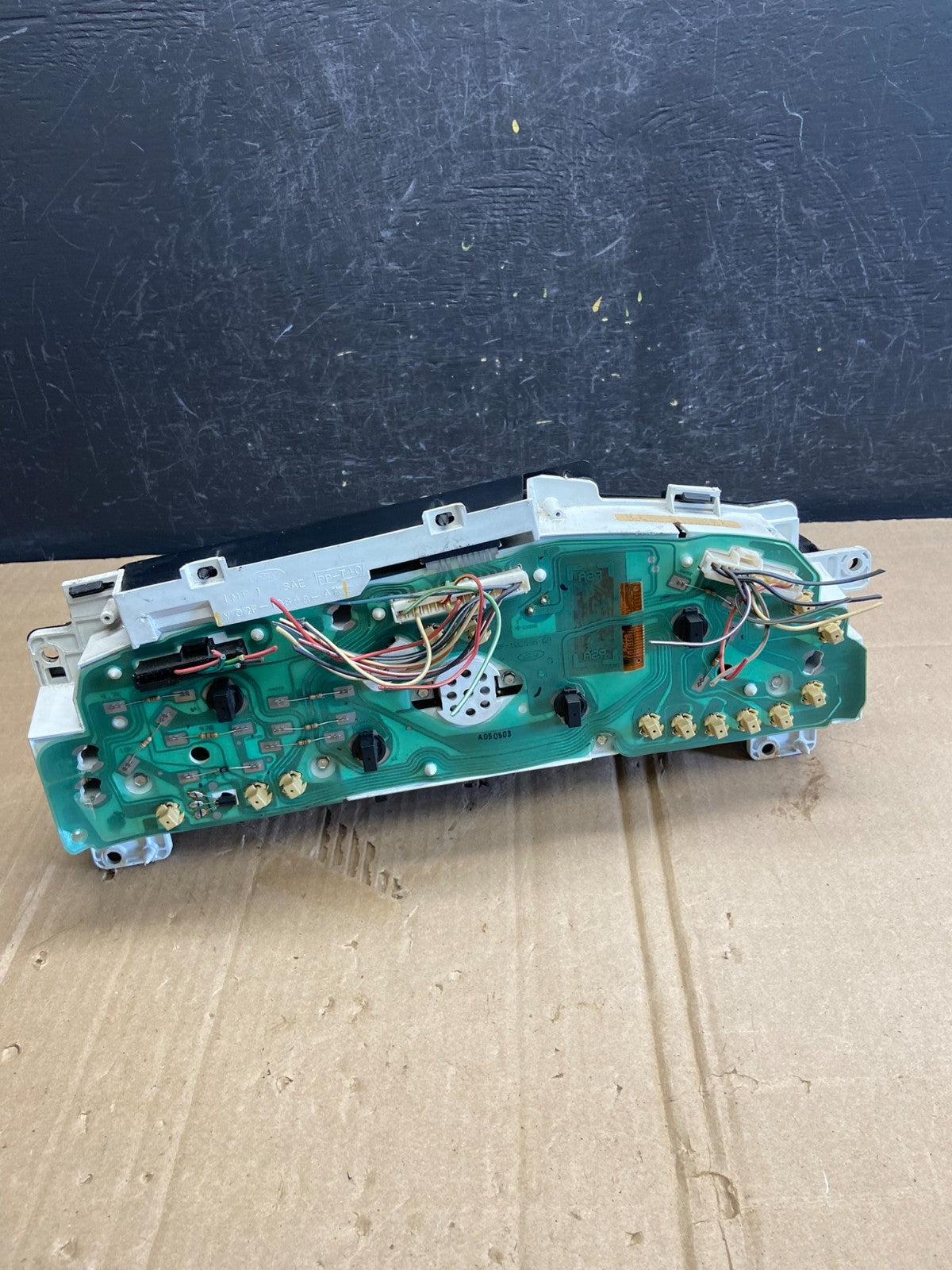 2001-2002 Ford Econoline E250 E350 Van Speedometer Instrument Cluster ad7151 DG5