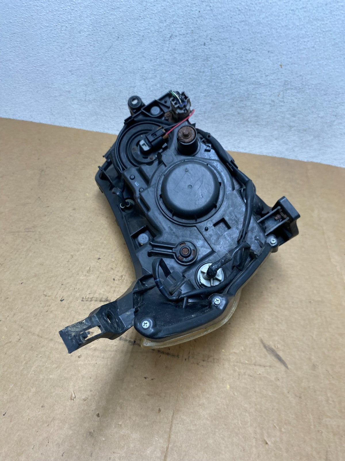 2009-2013 Subaru Forester Left Driver LH Halogen Headlight AE3242 DW8