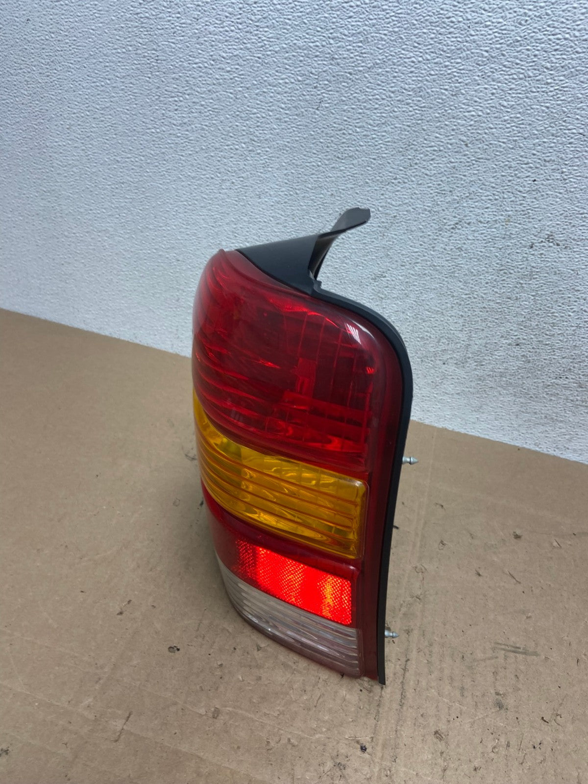 2001 to 2007 Ford Escape Right Passenger RH Side Tail Light AE6108 LK1
