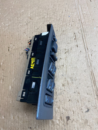 2003-2006 Chevrolet Silverado Driver Side Master Window Switch AE4111 DG2