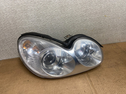2002-2005 Hyundai Sonata Right Passenger Headlight Halogen TYC AA6239 DW0