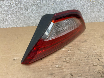2015 to 2017 Chrysler 200 Sedan Right Passenger  Inner Tail Light AB4869 LK2