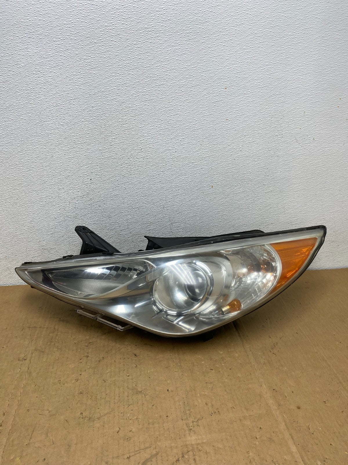 2011 - 2014 Hyundai Sonata Left Driver Lh Side Headlight Halogen AC8640 DW0