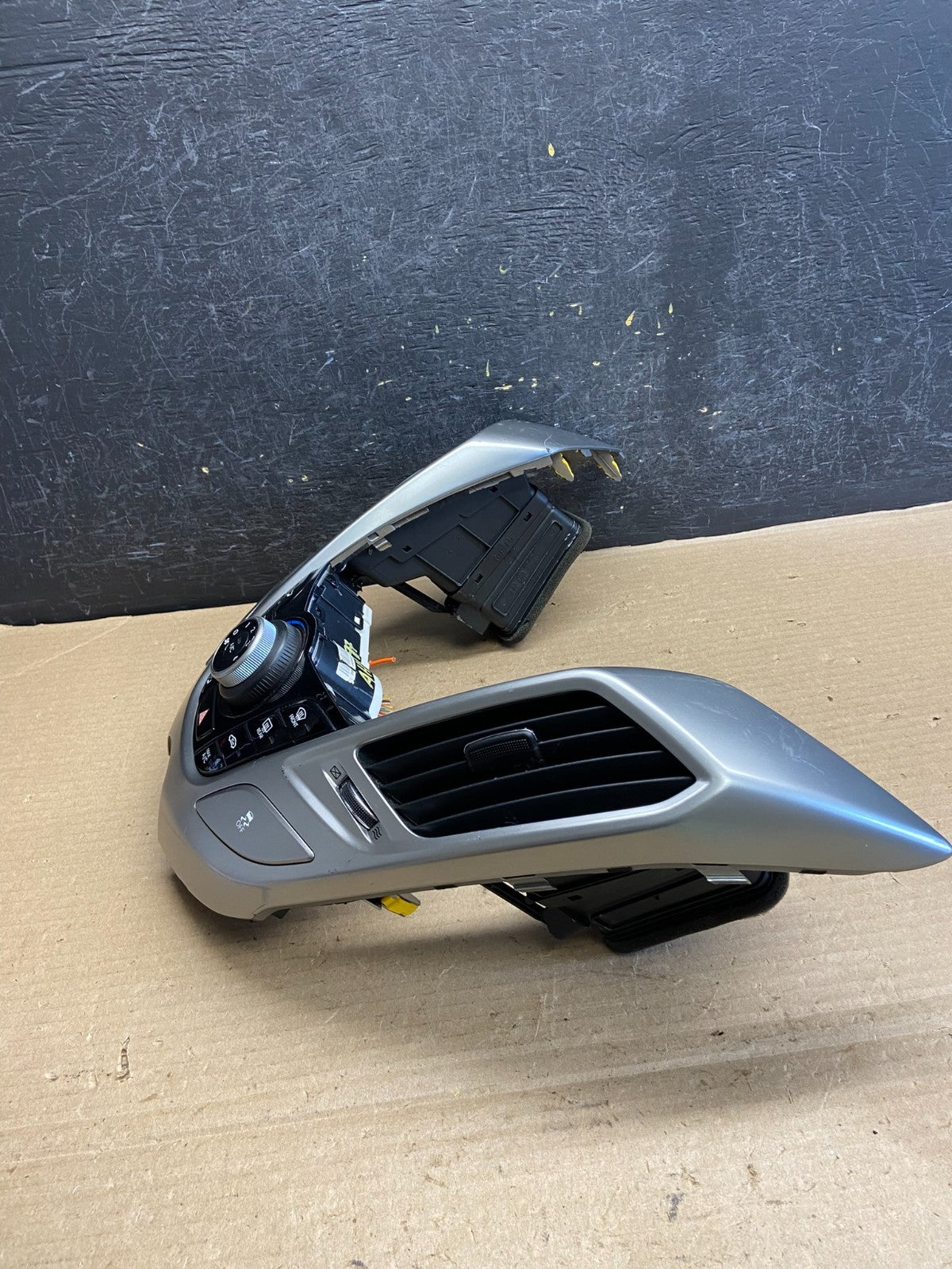 2012 - 2015 Kia Rio Veloster Climate Control Panel Trim Air Vents ah3597 DG2