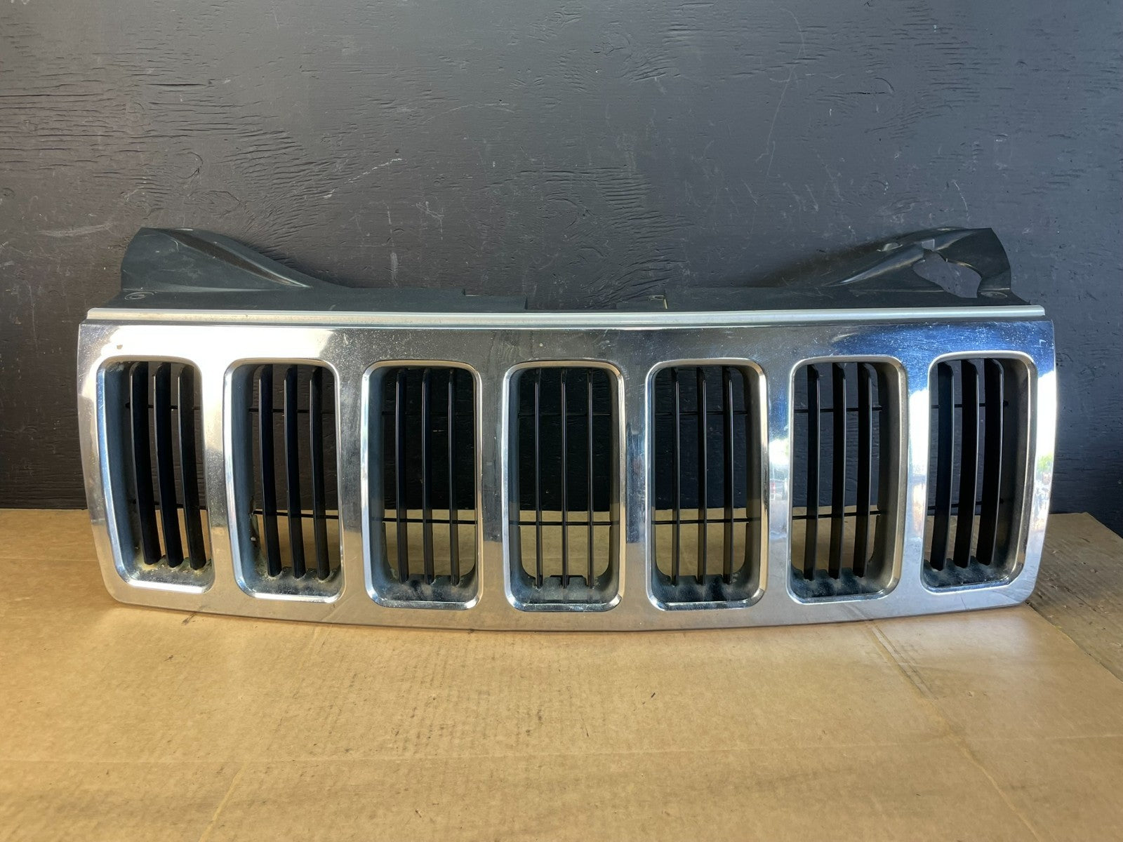2009 to 2011 Nissan Maxima Front Upper Grill Grille 62070-9N00A AC5021 DG0
