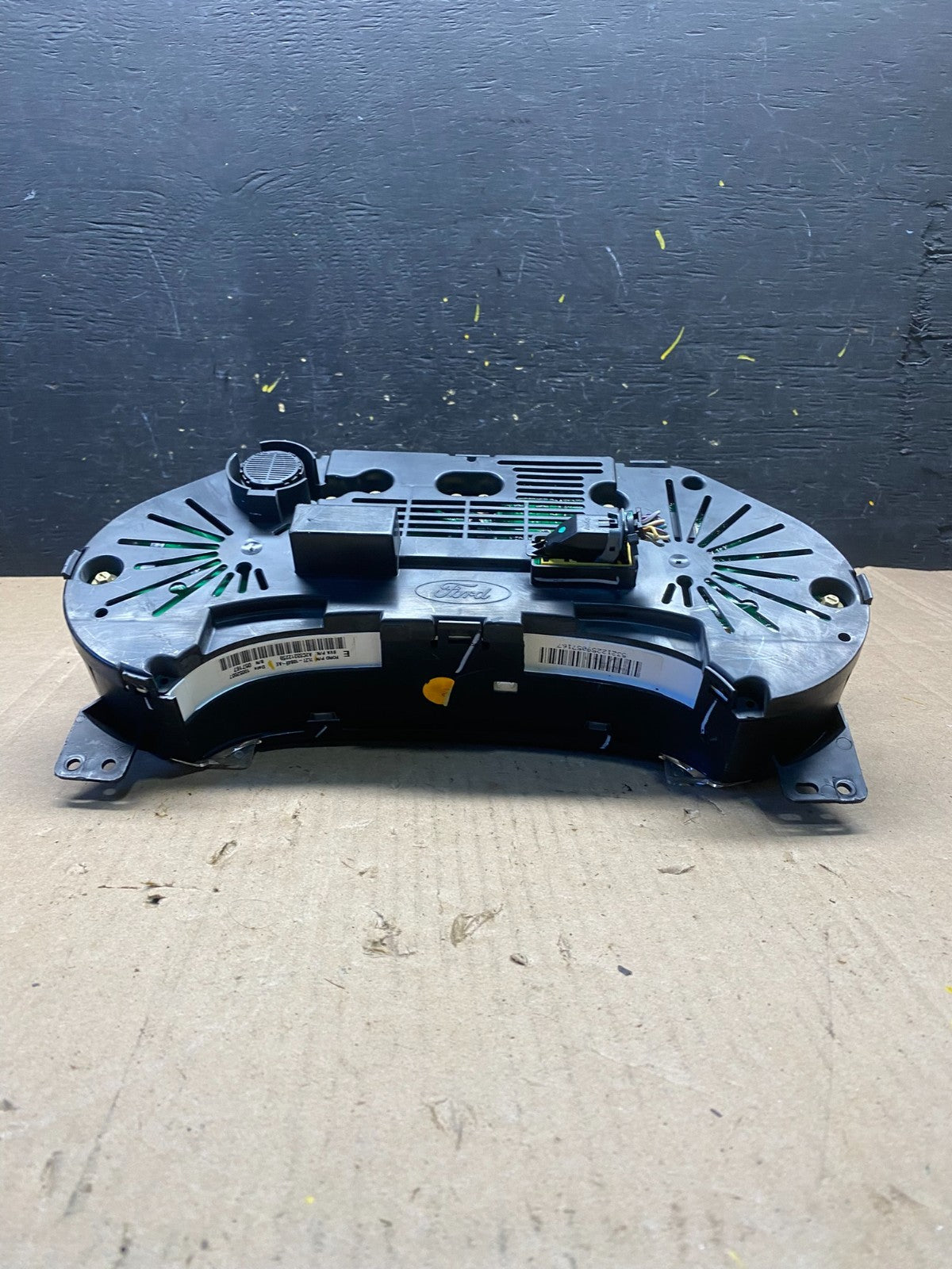 2006 2007 Ford Explorer Speedometer Cluster Gauge Oem R8812 DG6