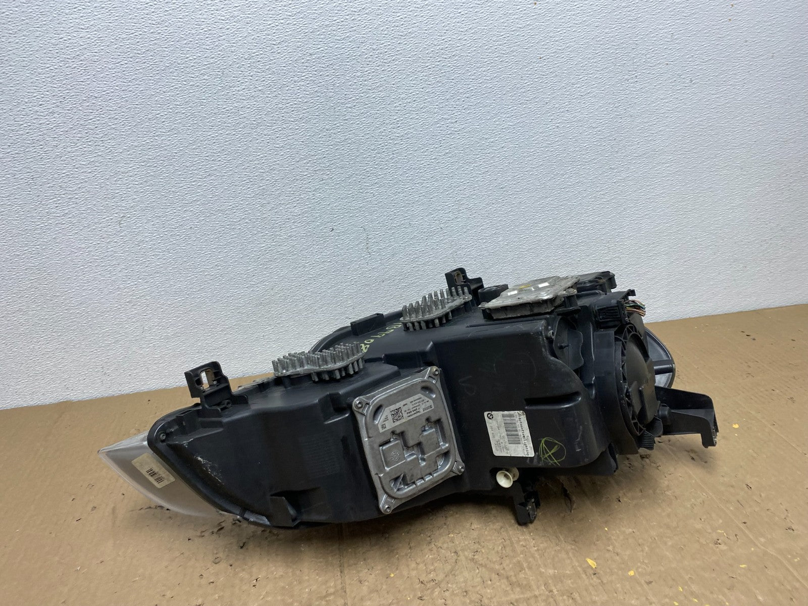 2011 to 2013 BMW X5 Left Driver LH Side Headlight Xenon HID OEM AB9908 DW5