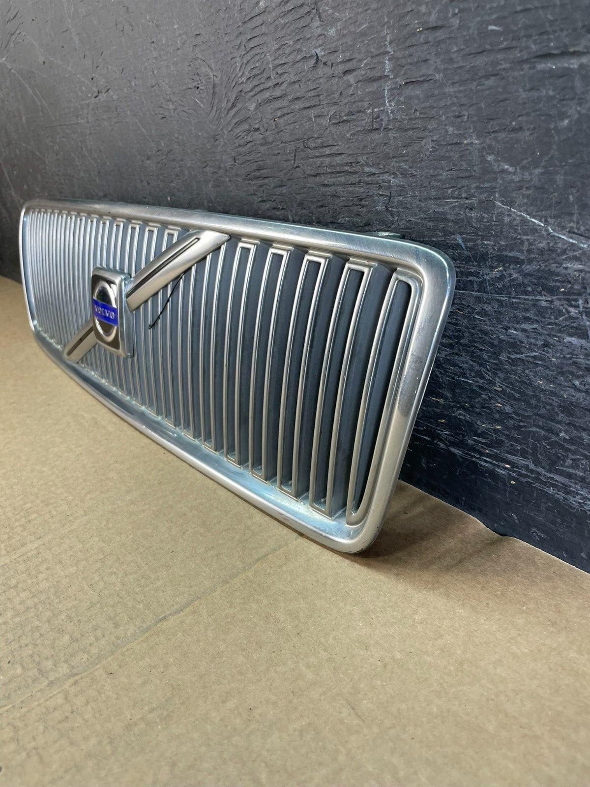 1999 to 2003 Volvo S80 Front Upper Grill Grille AF5215 DG1