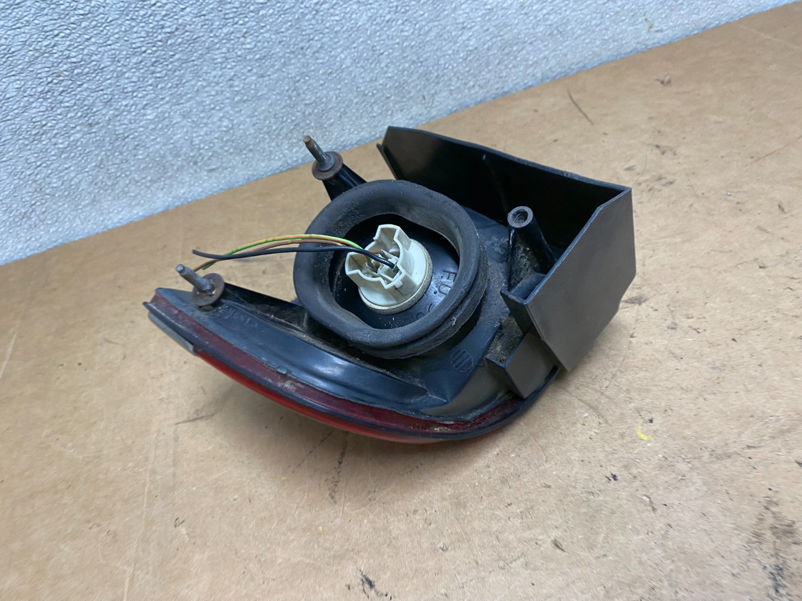 1989 - 1990 Ford Cougar Left Driver LH Side Tail Light OEM X4769 DG6