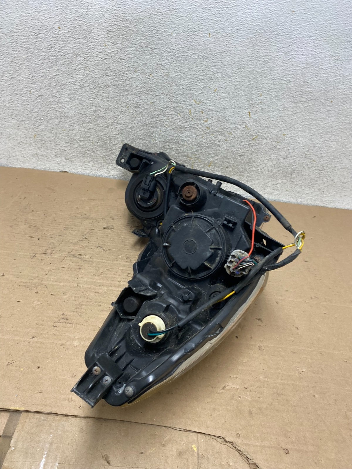 2010 2011 2012 Subaru Legacy Outback Left Driver Halogen Headlight AI0903 DW10