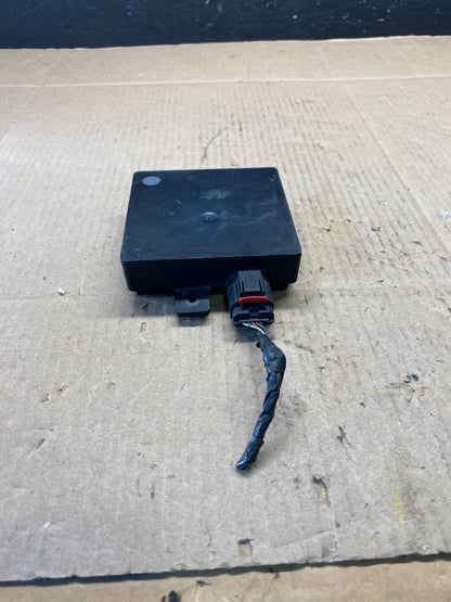 2013 to 2018 Ford Lincoln Rear Radar Blind Spot Module OEM r5959 DG3