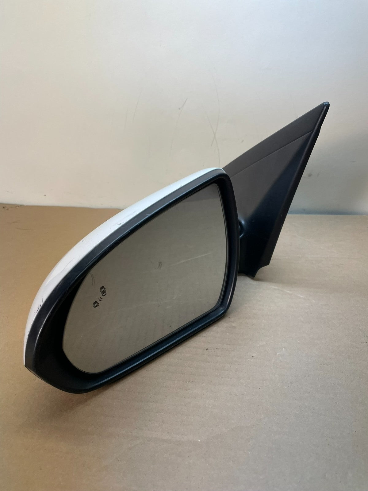 2017-2020 Hyundai Elantra Left Driver Blind Spot View Door Mirror AH8769 DW2