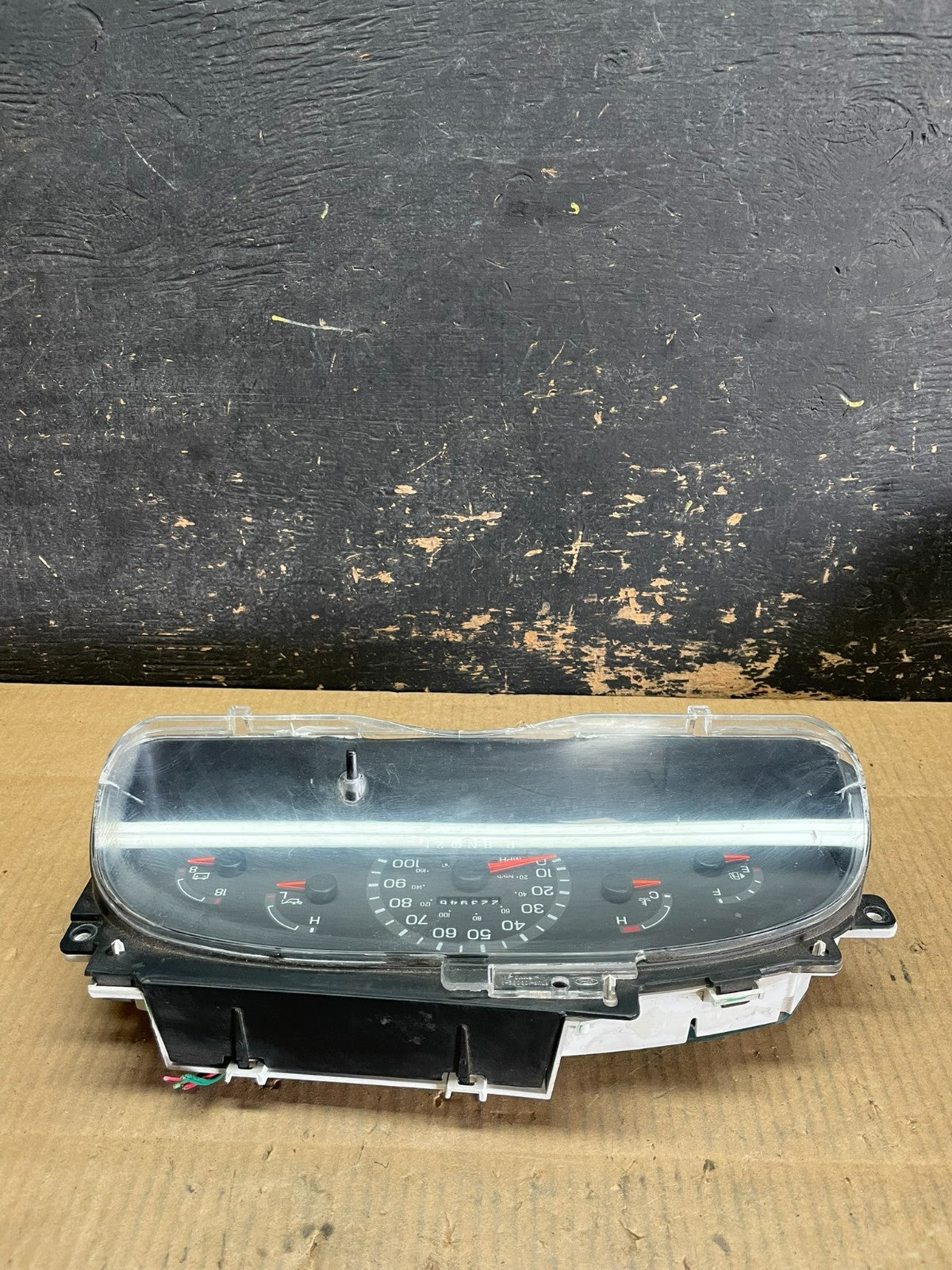 2001-2002 Ford Econoline E250 E350 Van Speedometer Instrument Cluster AA9261 DG4