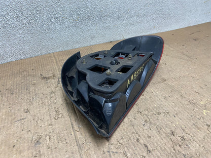 1996-2000 BMW 5-SERIES E39 528i 540i Left Driver Side LH Tail Light AA8586 LK5