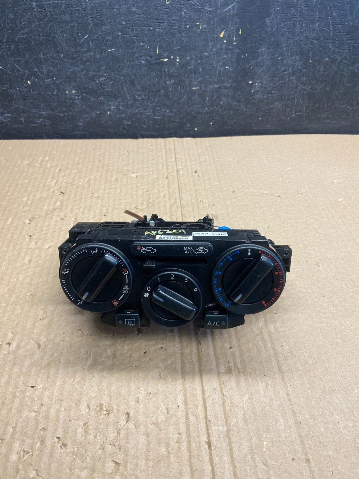 2011 to 2017 Nissan Juke A/C Temperature Climate Control Panel AF6301 DG0