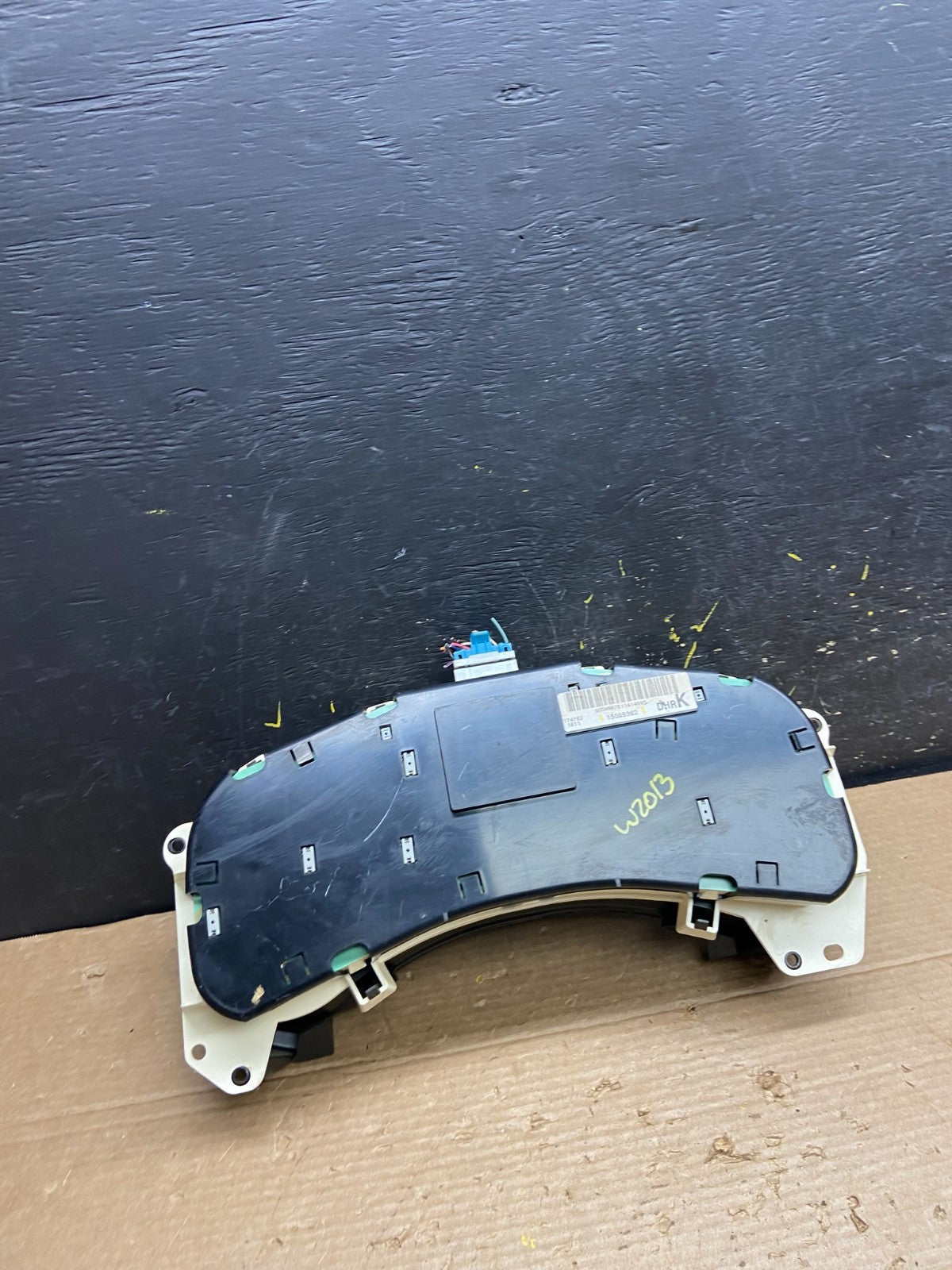 2002 GMC Yukon Speedometer Cluster Gauge Oem W2013 DG3