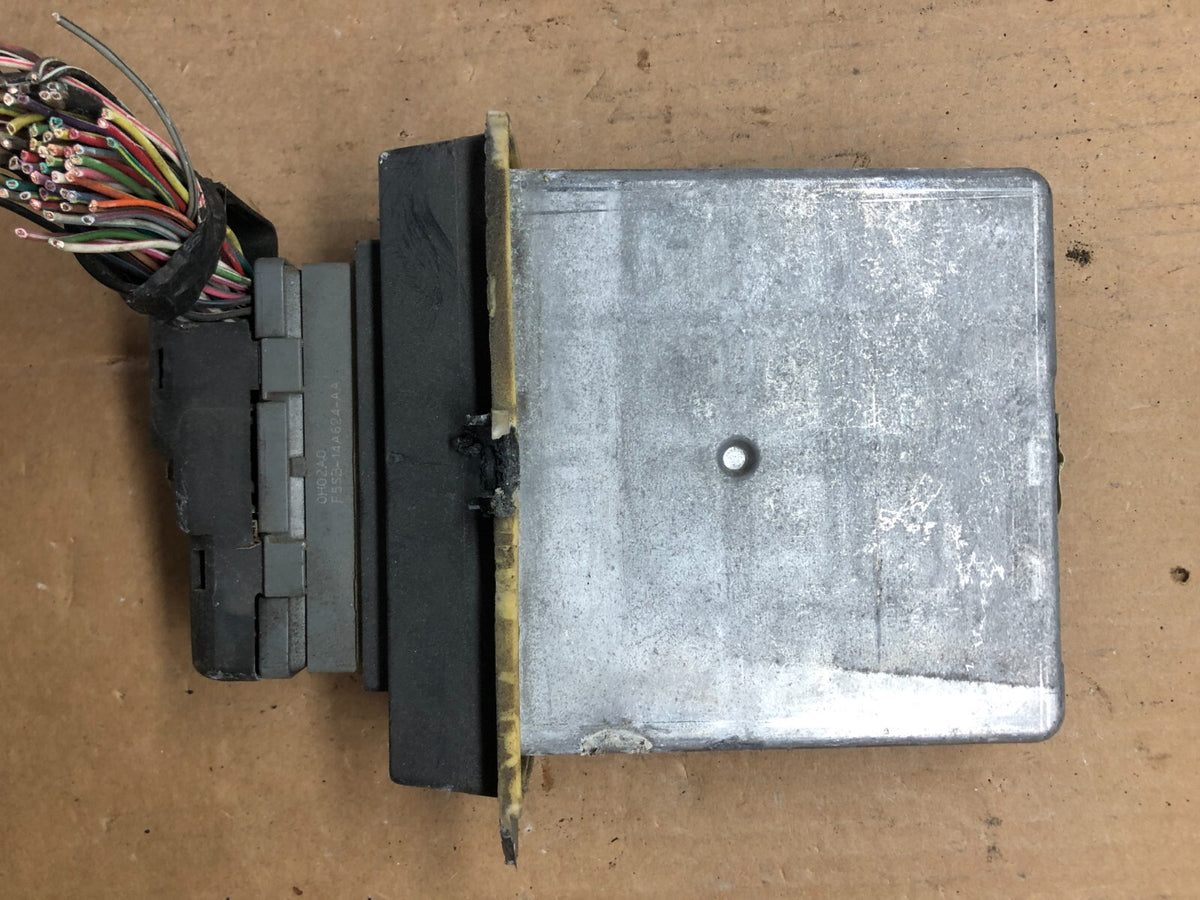 2000 Ford E-Series Engine Control Module Computer ECU ECM A4393 DG12