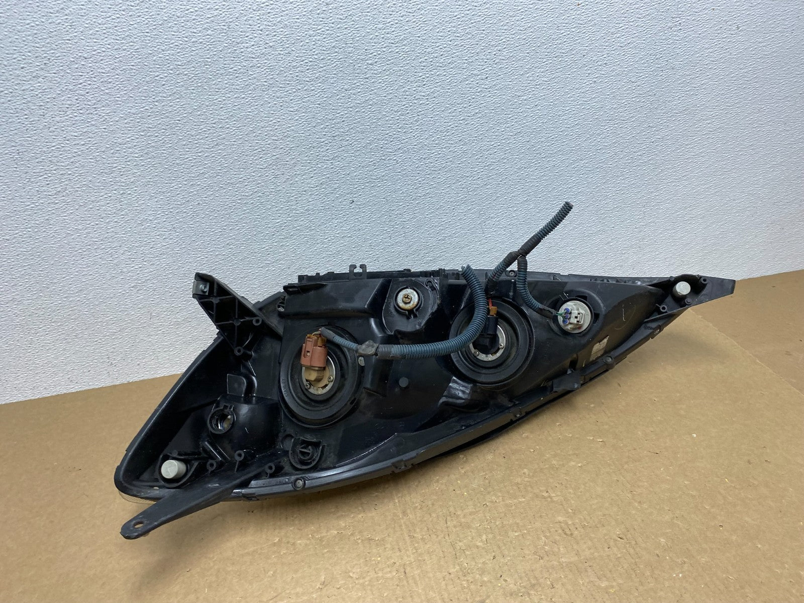 2006 to 2010 Toyota Sienna Right Passenger Rh Side Headlight Halogen AC1343 DW8