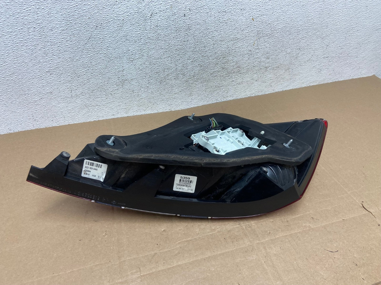 2007 - 2009 Mercedes-Benz S-Class Tail Light Right Passenger RH Side AE4961 LK3