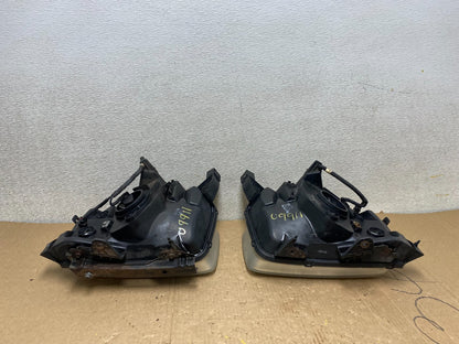 2003 to 2006 Honda Element Left+Right Side Headlights U9911 DW8