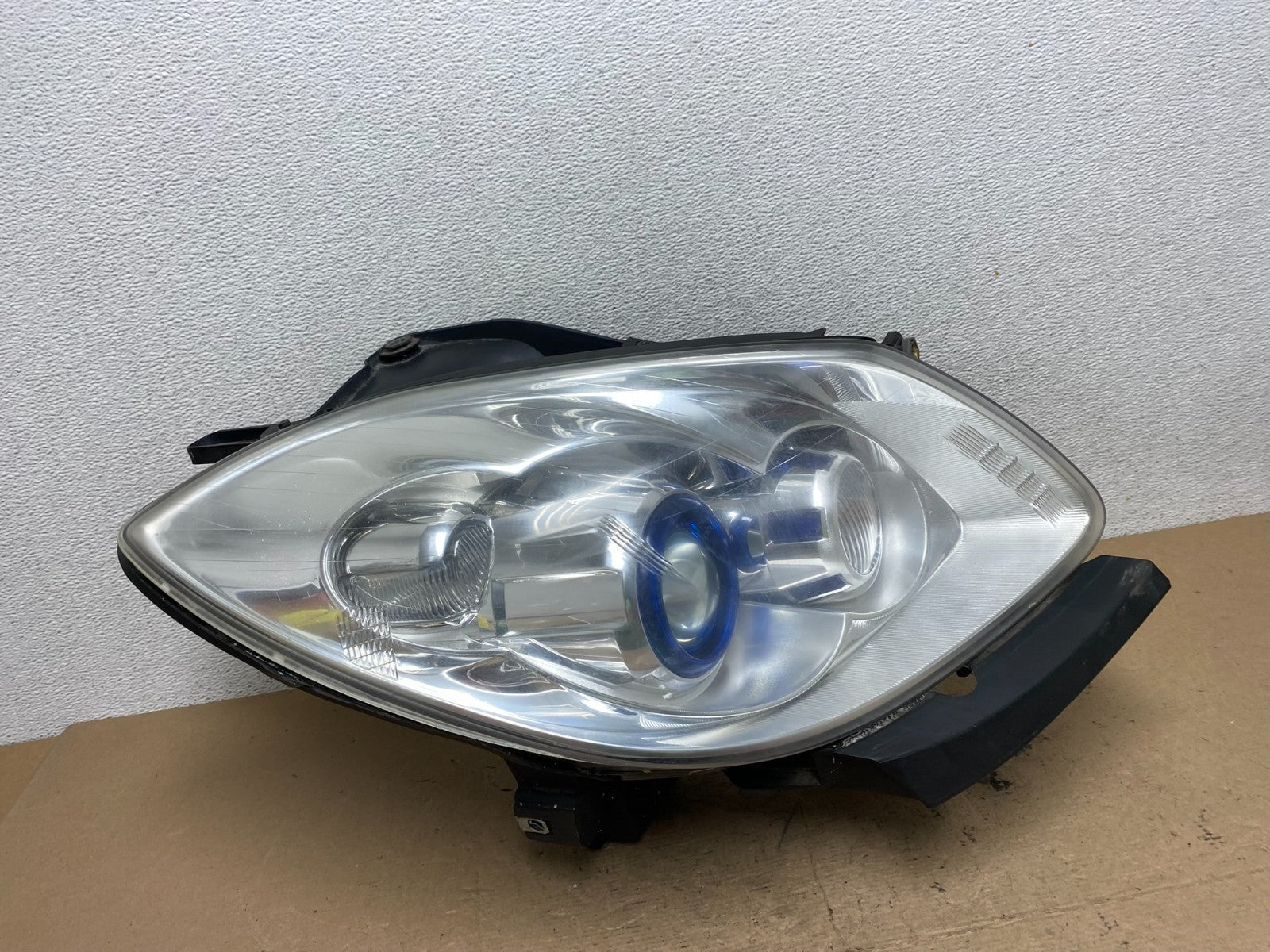 2008-2012 Buick Enclave Right Passenger Headlight Xenon Hid Two Ballast AF56930