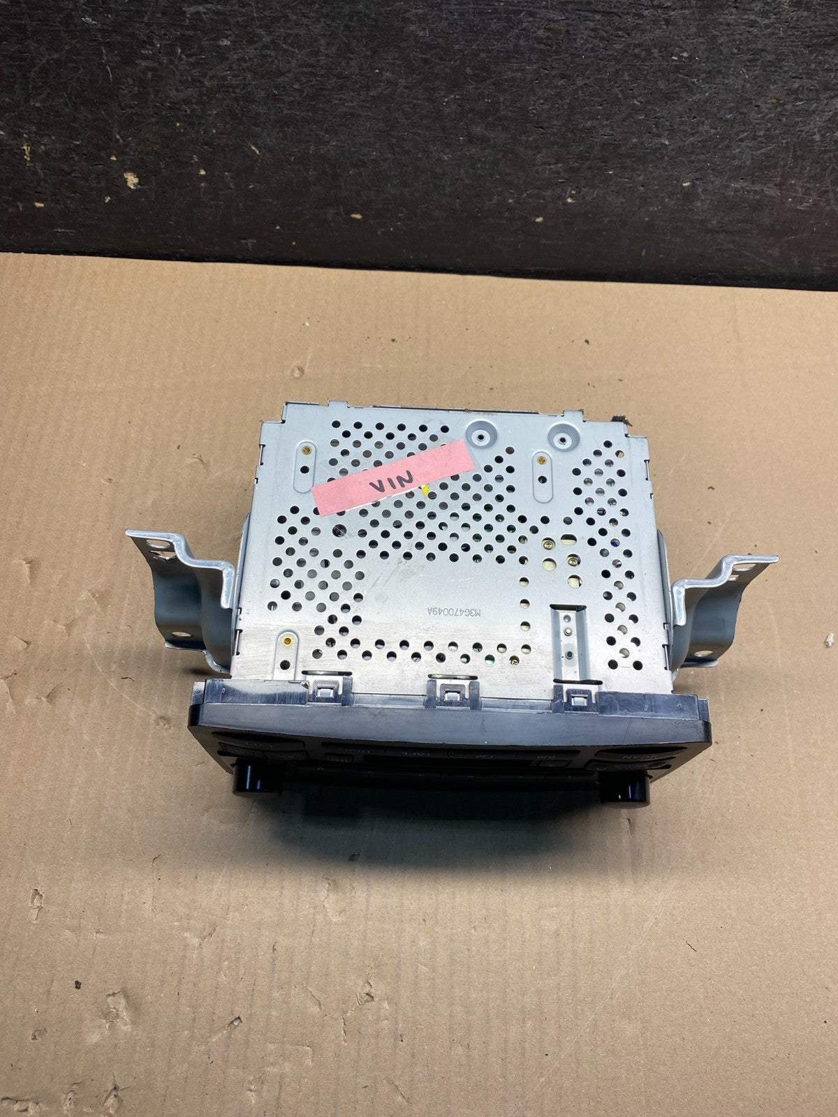 2003 to 2006 Toyota Tundra Sequoia AM/FM Radio CD Player AI0376 DG4