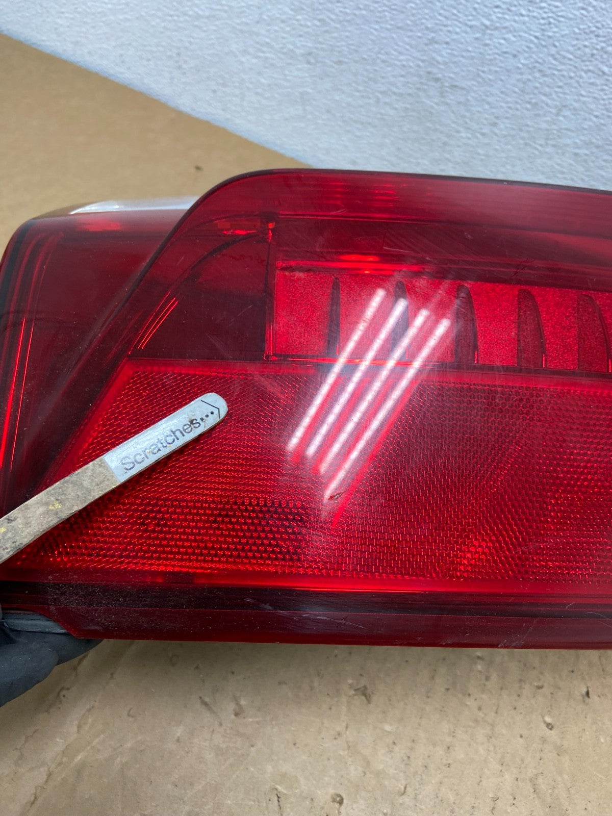 2007 to 2014 Cadillac Escalade Right Passenger RH Side Tail Light AC8545 DW3