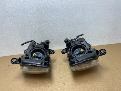 2008 to 2016 Chrysler Town and Country Left+Right Side Headlights AG1109 DW9