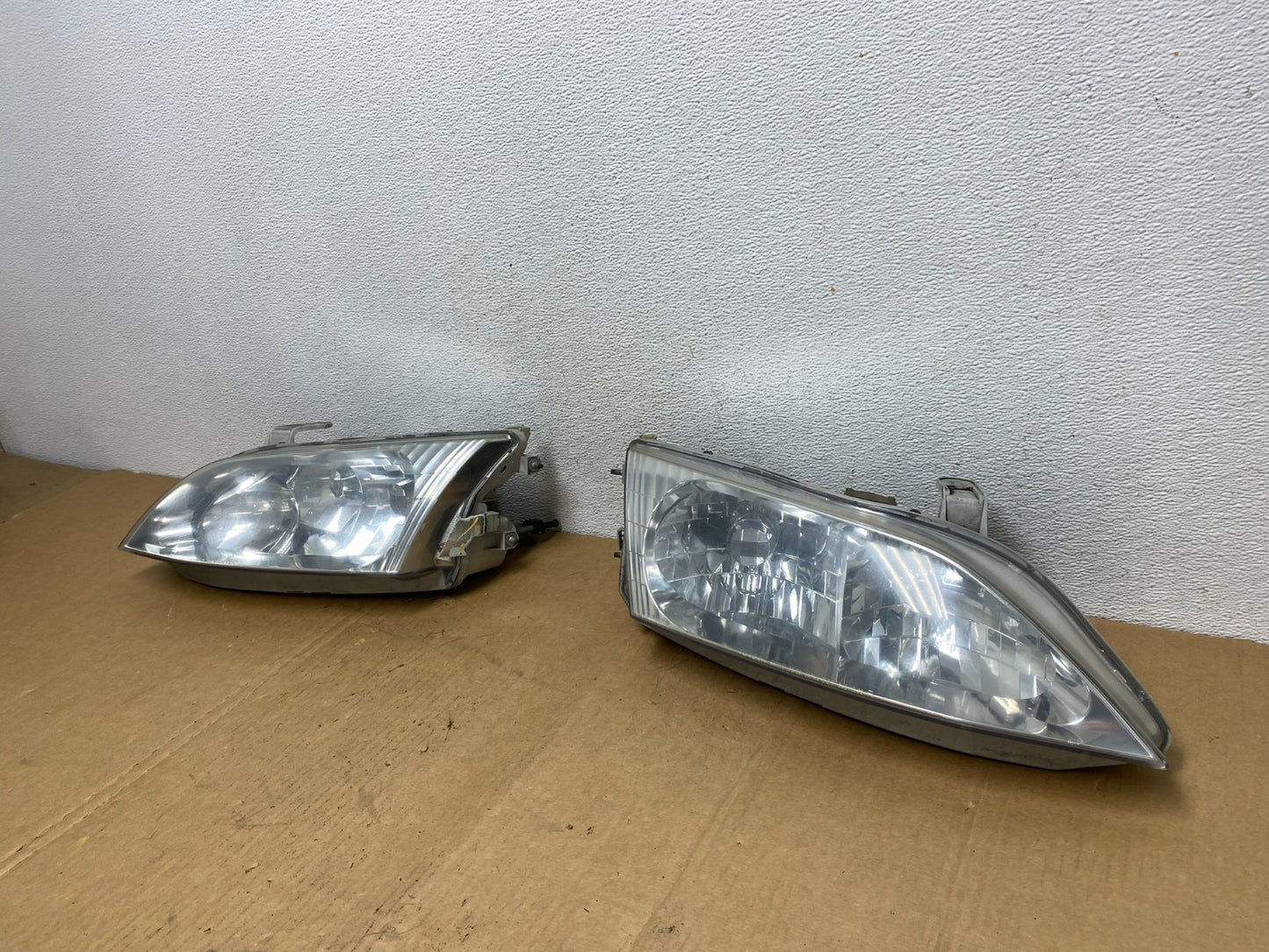 1997-2001 Lexus Es300 Left+Right Headlights Halogen AC8451 DW1