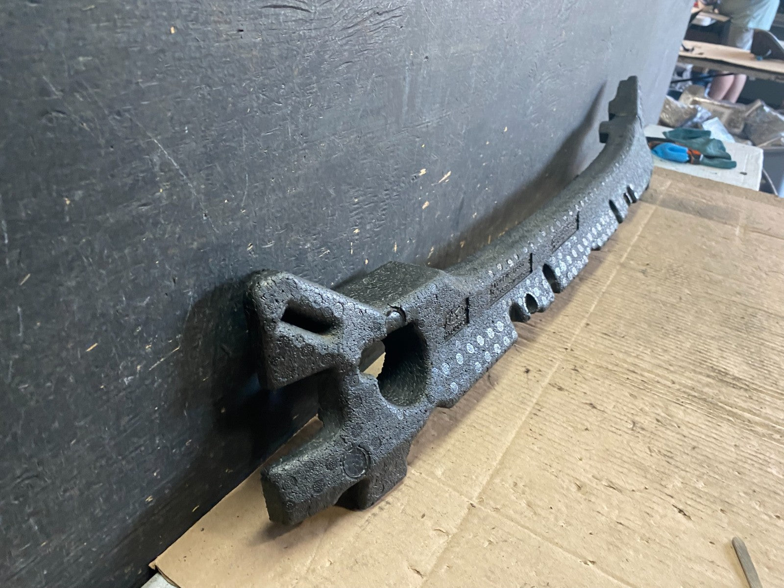 2016 to 2018 Hyundai Tucson Front Bumper Absorber Impact Q0679 DG2
