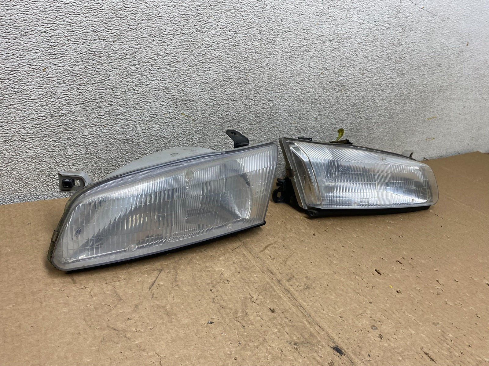 1997 1998 1999 Toyota Camry Left+Right Side Set Halogen Headlights V2968 DW2
