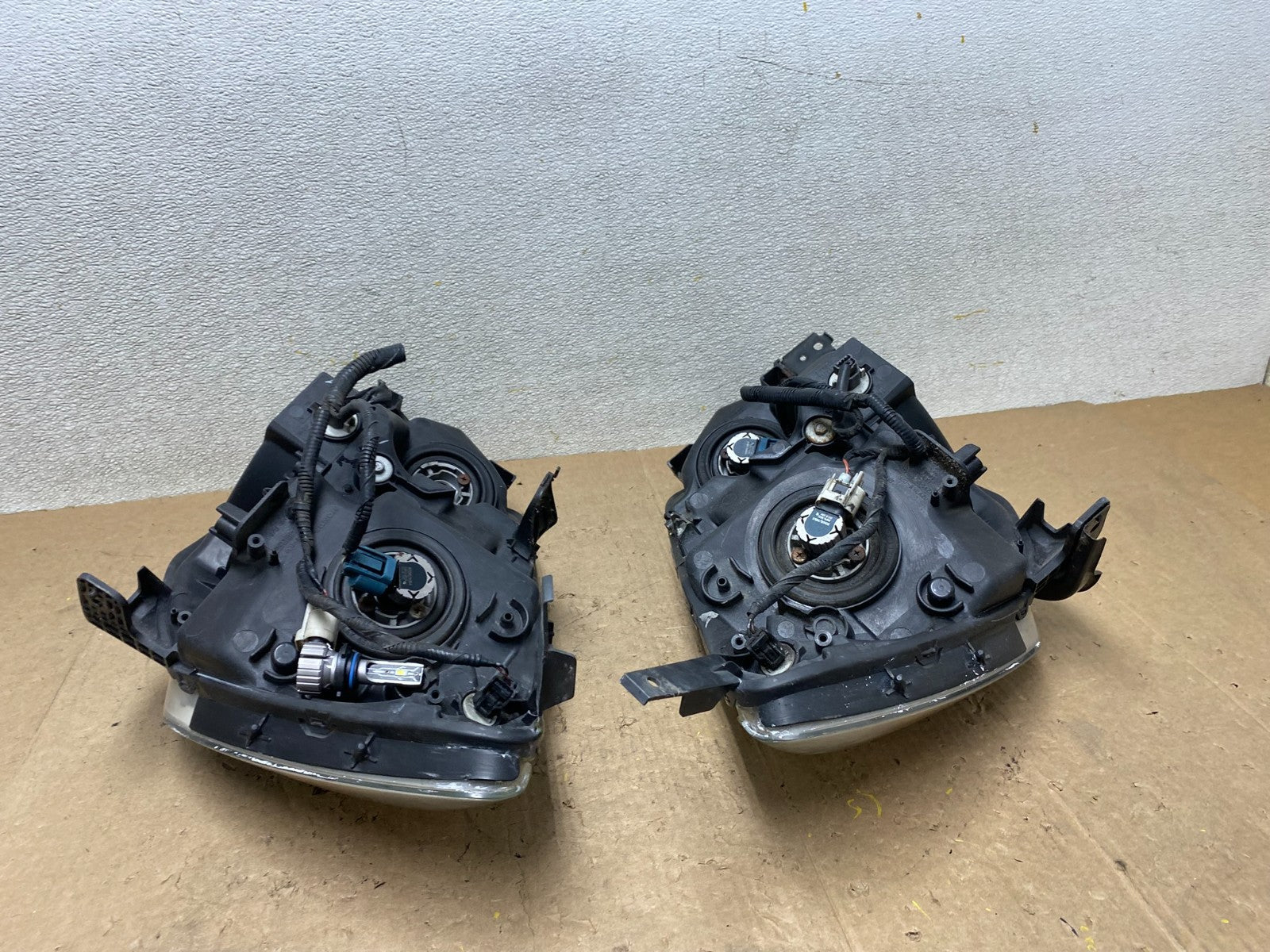 2005 2006 2007 Honda Odyssey Left+Right Set Halogen Headlights W9131 DW17