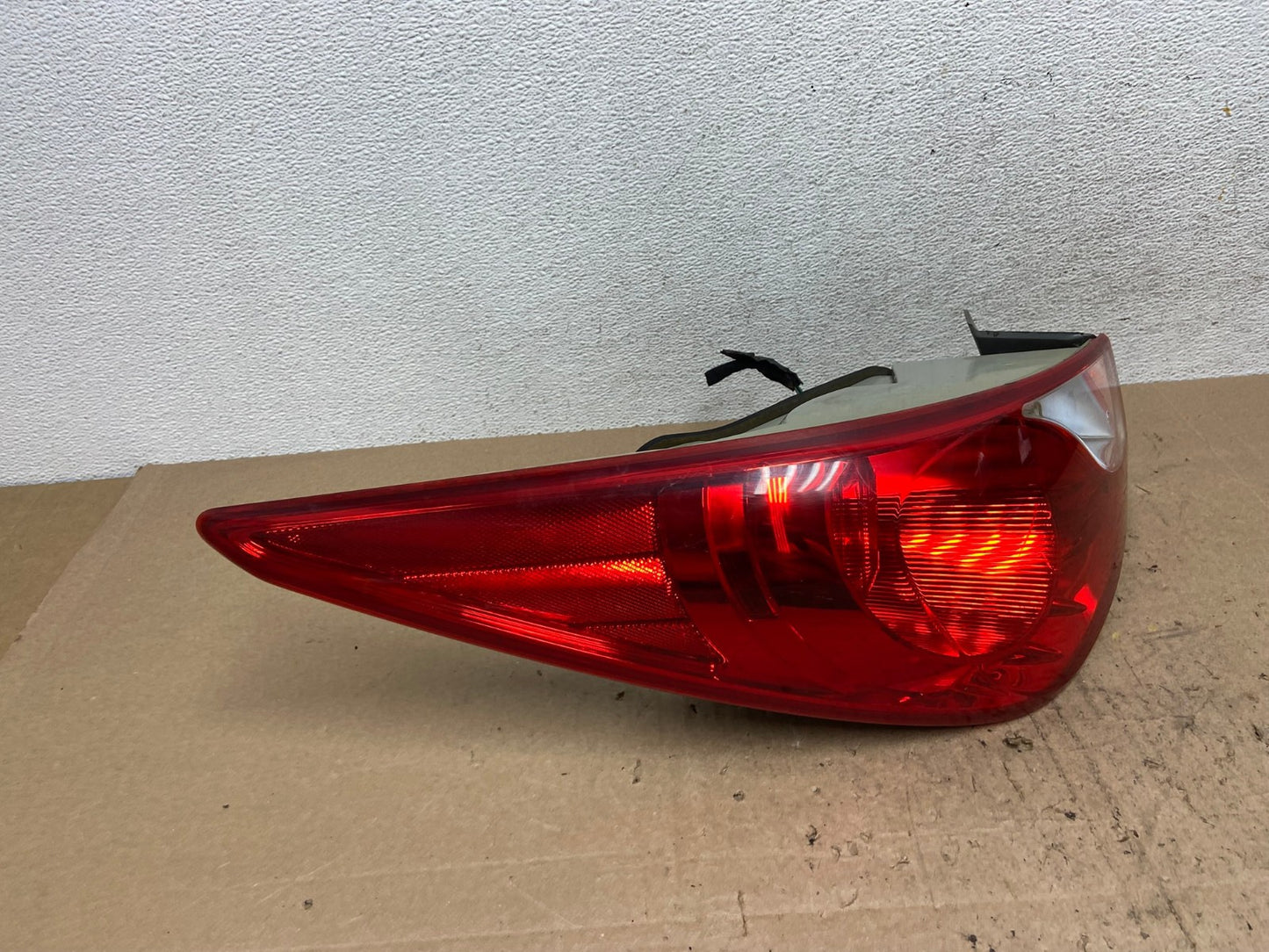 2011 2012 2013 Hyundai Sonata Left Driver LH Side Tail Light AE6565 LK2