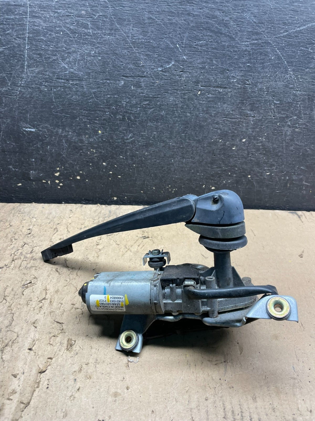 1999 to 2005 Saab 9-5 Wagon OEM Rear Windshield Wiper Motor W6839 DG1