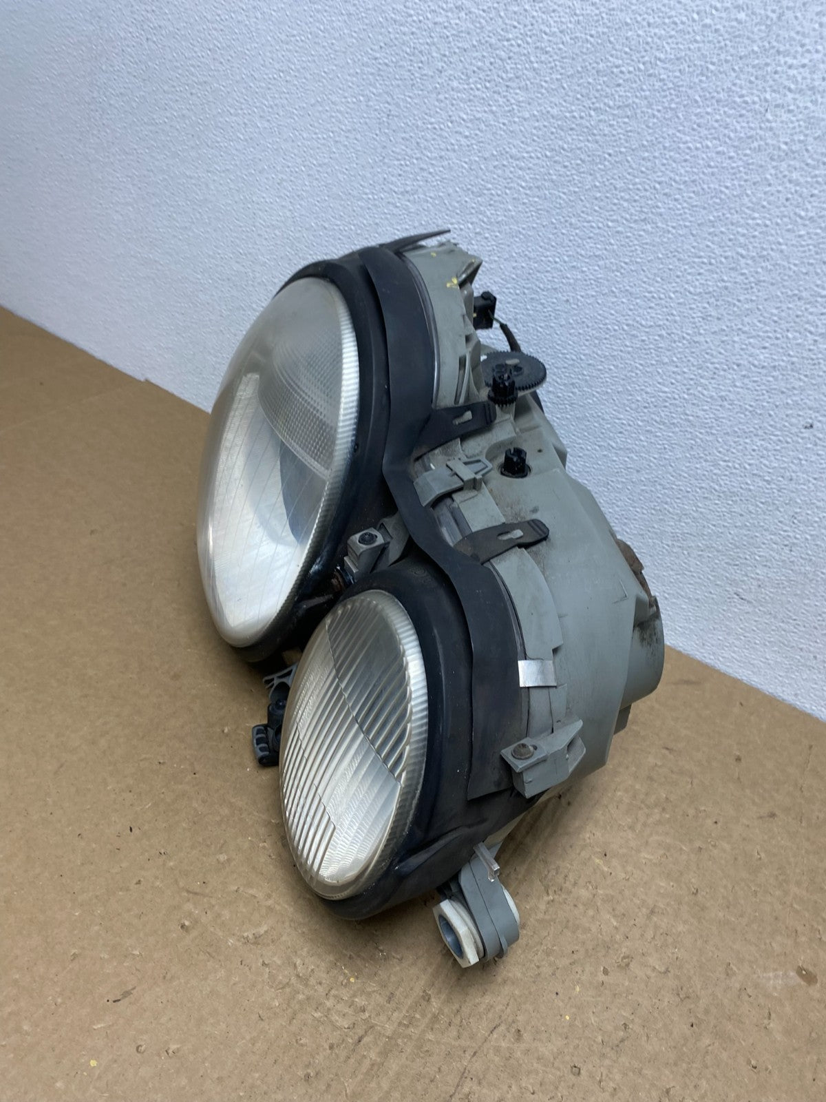 2000-2002 Mercedes E E320 E430 Right Passenger Xenon HID Headlight OEM AC1355 DW1