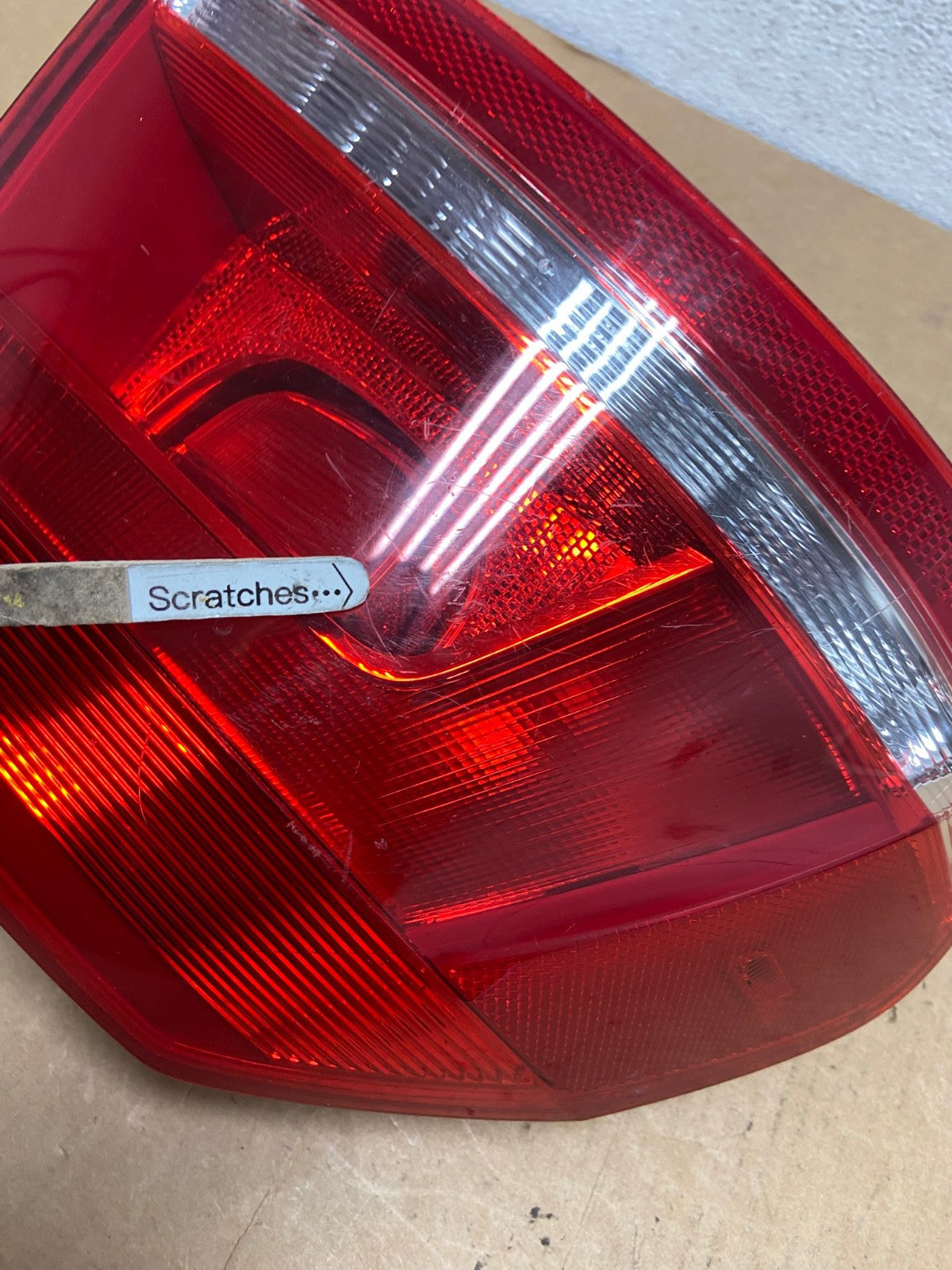 2012 to 2015 Volkswagen Passat Left Driver Lh Side Tail light AD4611 LK3
